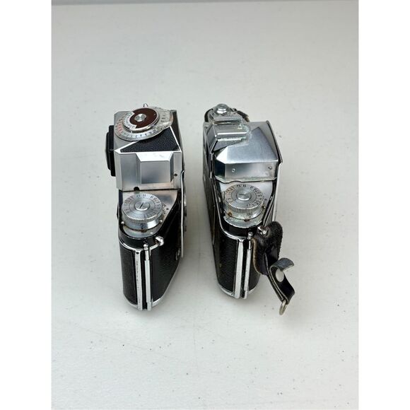 Vintage Exakta VX Ihagee Dresden Film Camera Lot of 2 & Accessories Germany - Picture 9 of 16